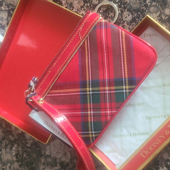 Wristlet - Picture 3 of 3